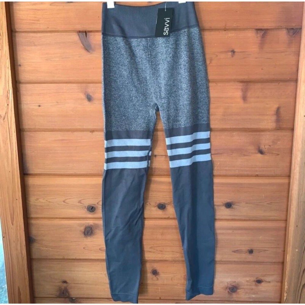 NWT Charcoal Gray Savvi Striped Legging S
